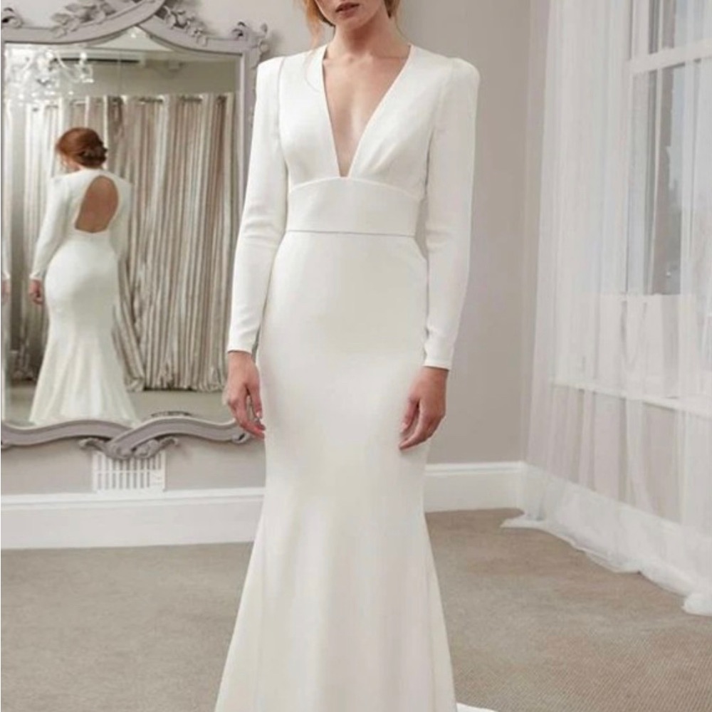 Long sleeve White  wedding dress